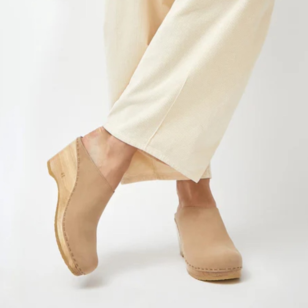 No. 6 New School Clog on Wedge